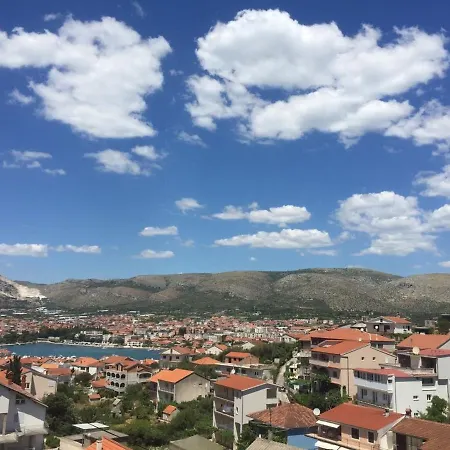With Parking Space - 11782 Appartement Trogir