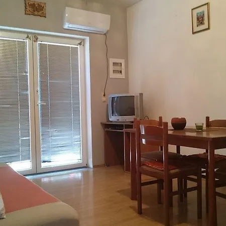 Daire With Parking Space - 11782